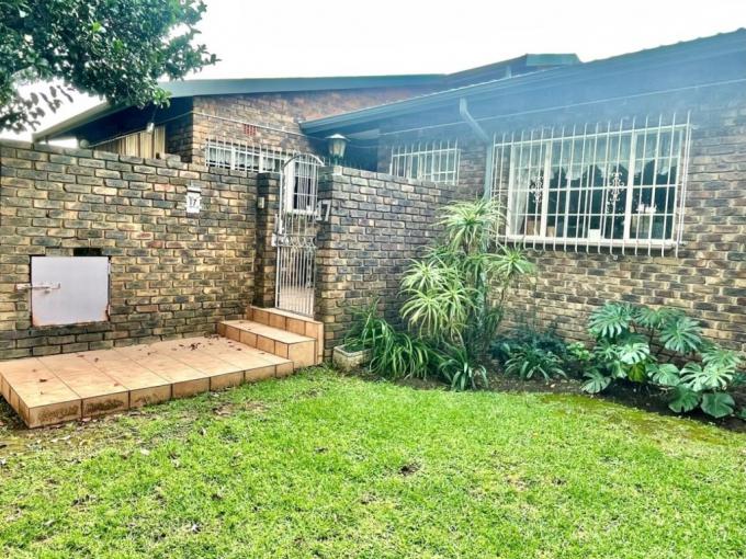 3 Bedroom House for Sale For Sale in Brackenhurst - MR675843
