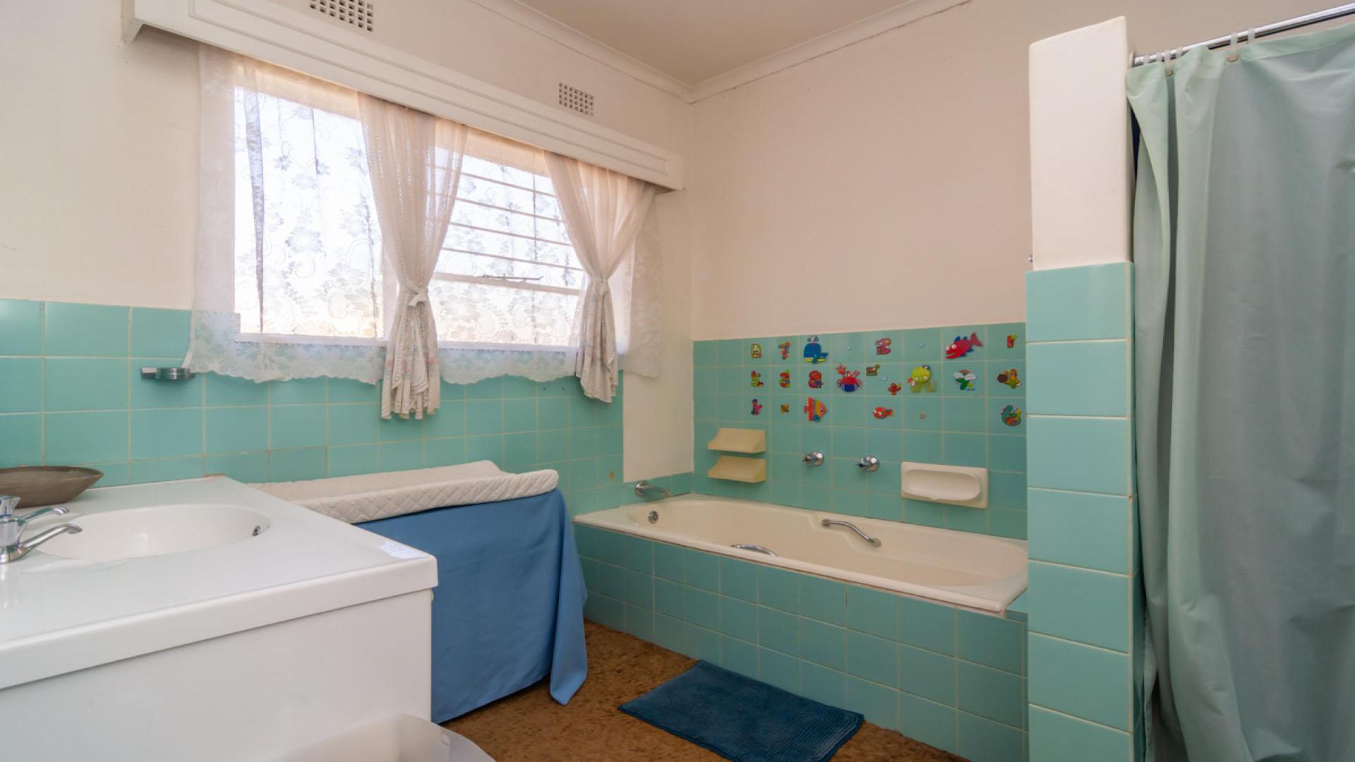 Main Bathroom - 6 square meters of property in Wilropark