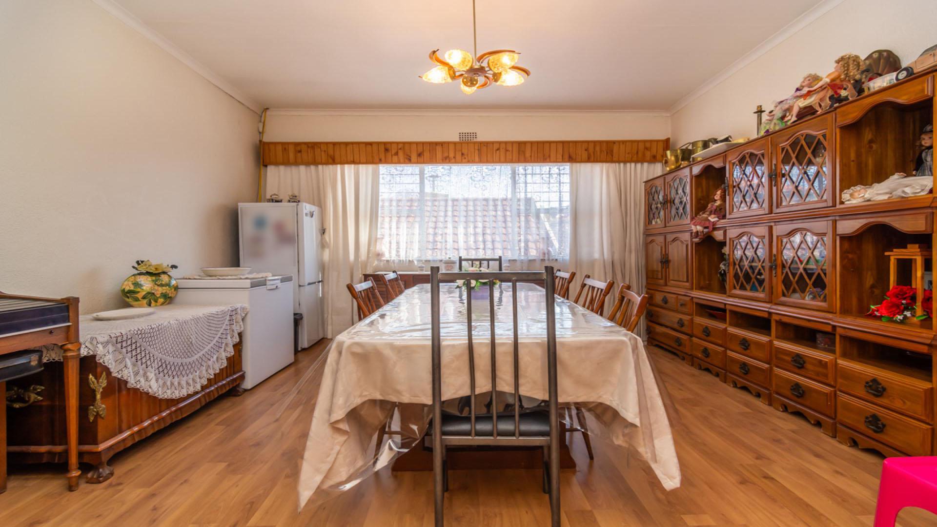 Dining Room - 20 square meters of property in Wilropark