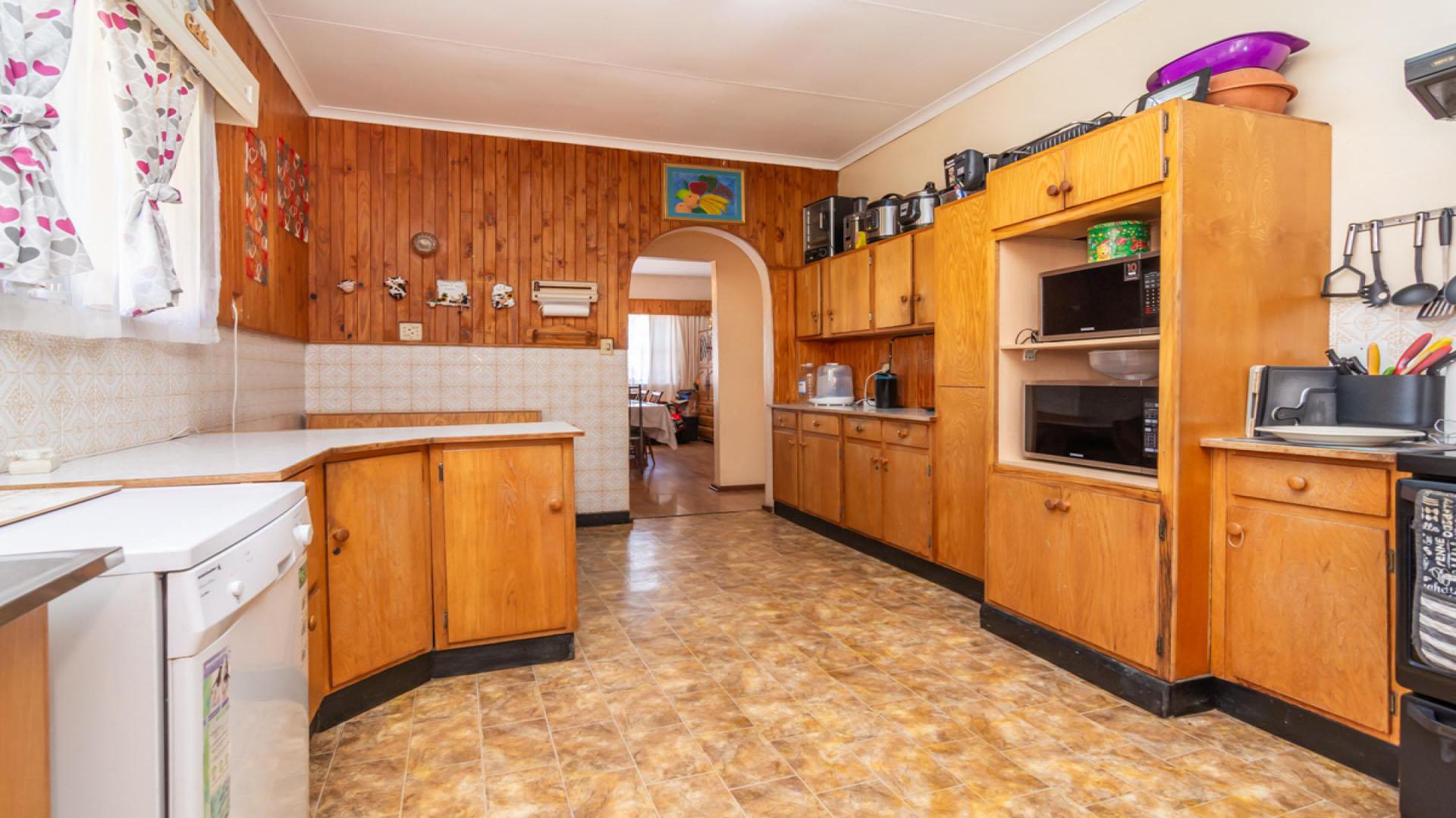 Kitchen of property in Wilropark