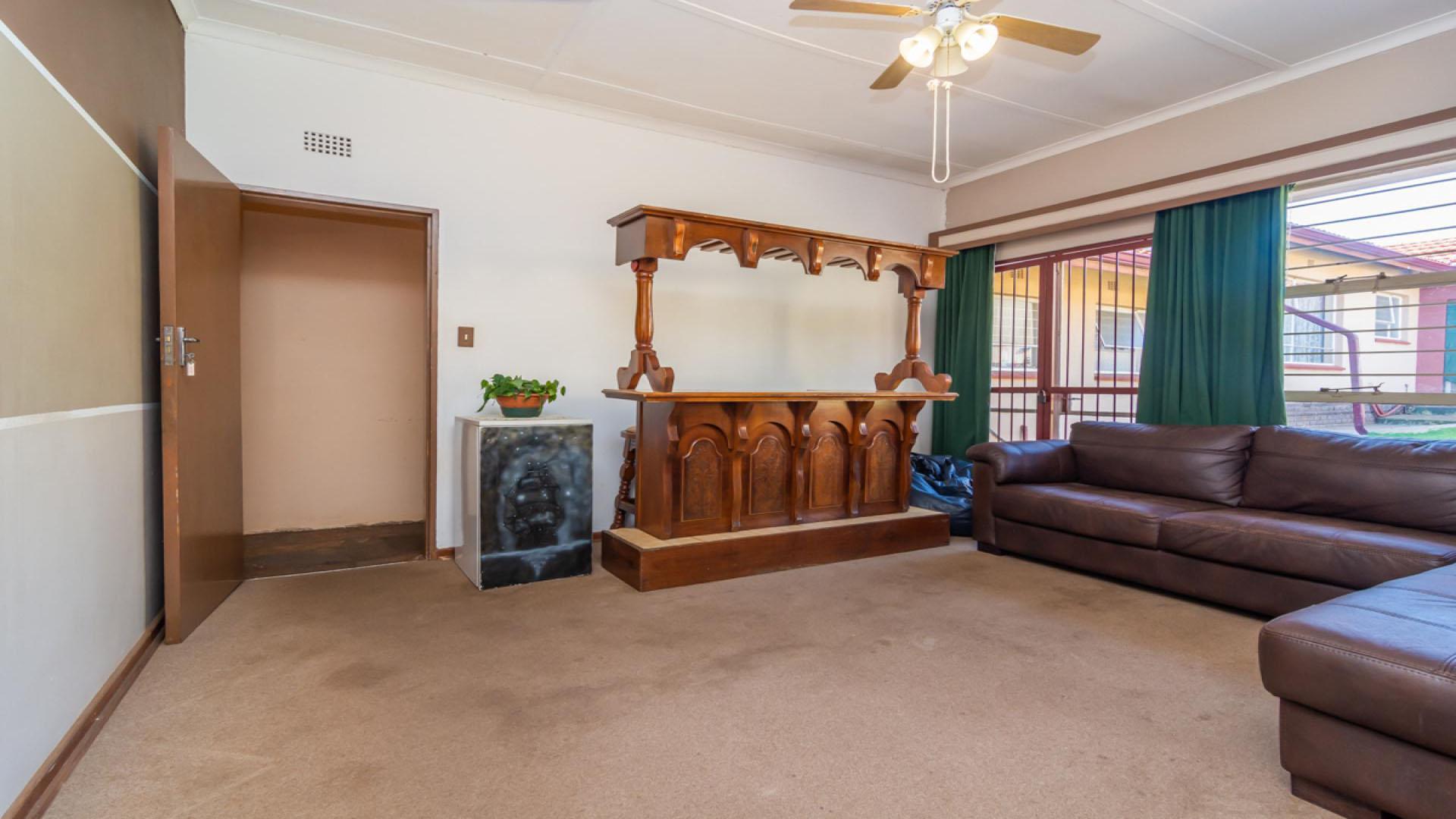 TV Room - 18 square meters of property in Wilropark