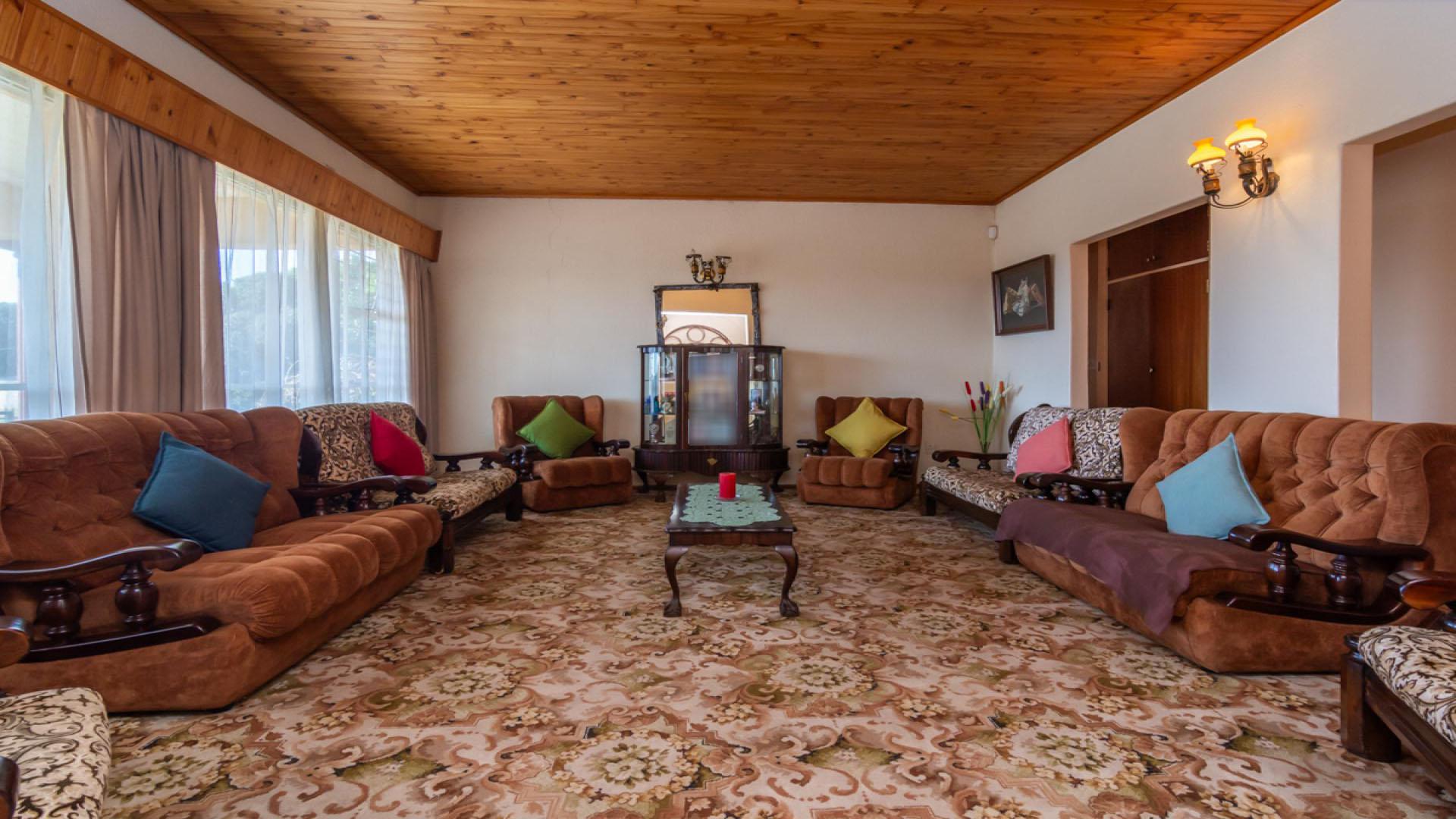 Lounges - 26 square meters of property in Wilropark