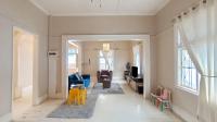 Lounges - 32 square meters of property in Parkhill
