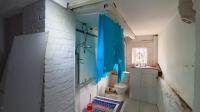 Bathroom 2 - 14 square meters of property in Parkhill