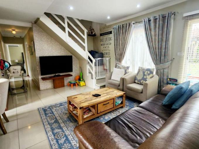 3 Bedroom Duplex for Sale For Sale in Mount Edgecombe  - MR675904