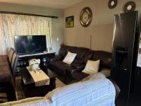  of property in Die Hoewes