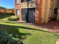  of property in Die Hoewes