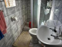  of property in Die Hoewes