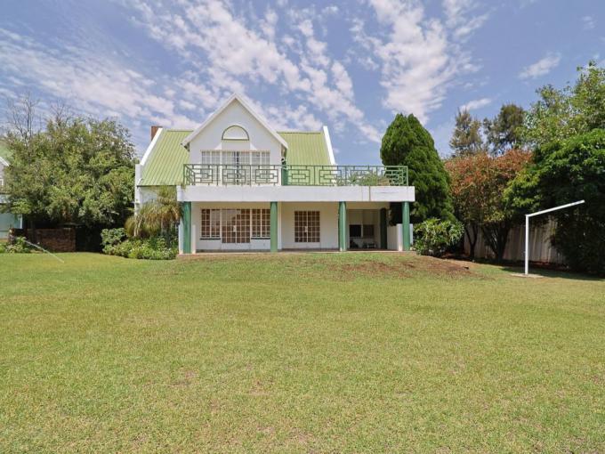 4 Bedroom House for Sale For Sale in Vaal Oewer - MR675938
