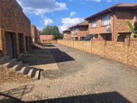 2 Bedroom 1 Bathroom Sec Title for Sale for sale in Piet Retief