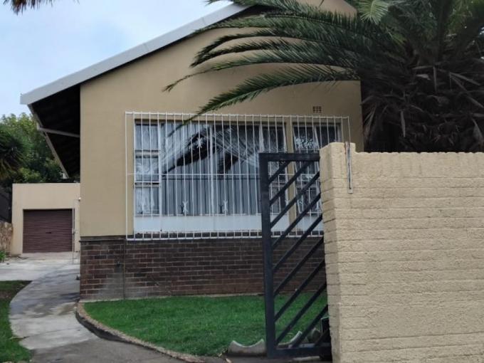 4 Bedroom House for Sale For Sale in Gillview - MR675956