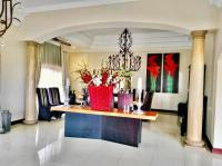  of property in Glenvista
