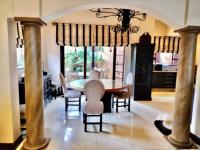  of property in Glenvista