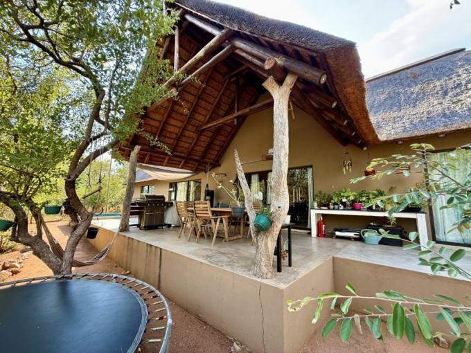 5 Bedroom House for Sale For Sale in Hoedspruit - MR676079