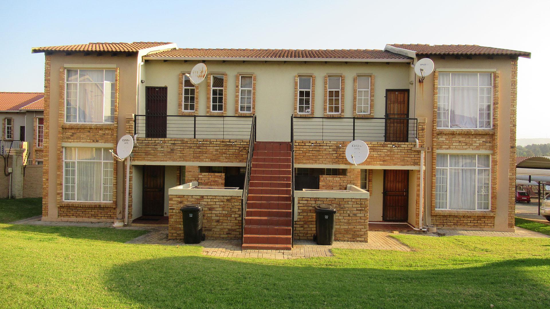 Front View of property in Laser Park