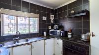 Kitchen - 11 square meters of property in Bayview