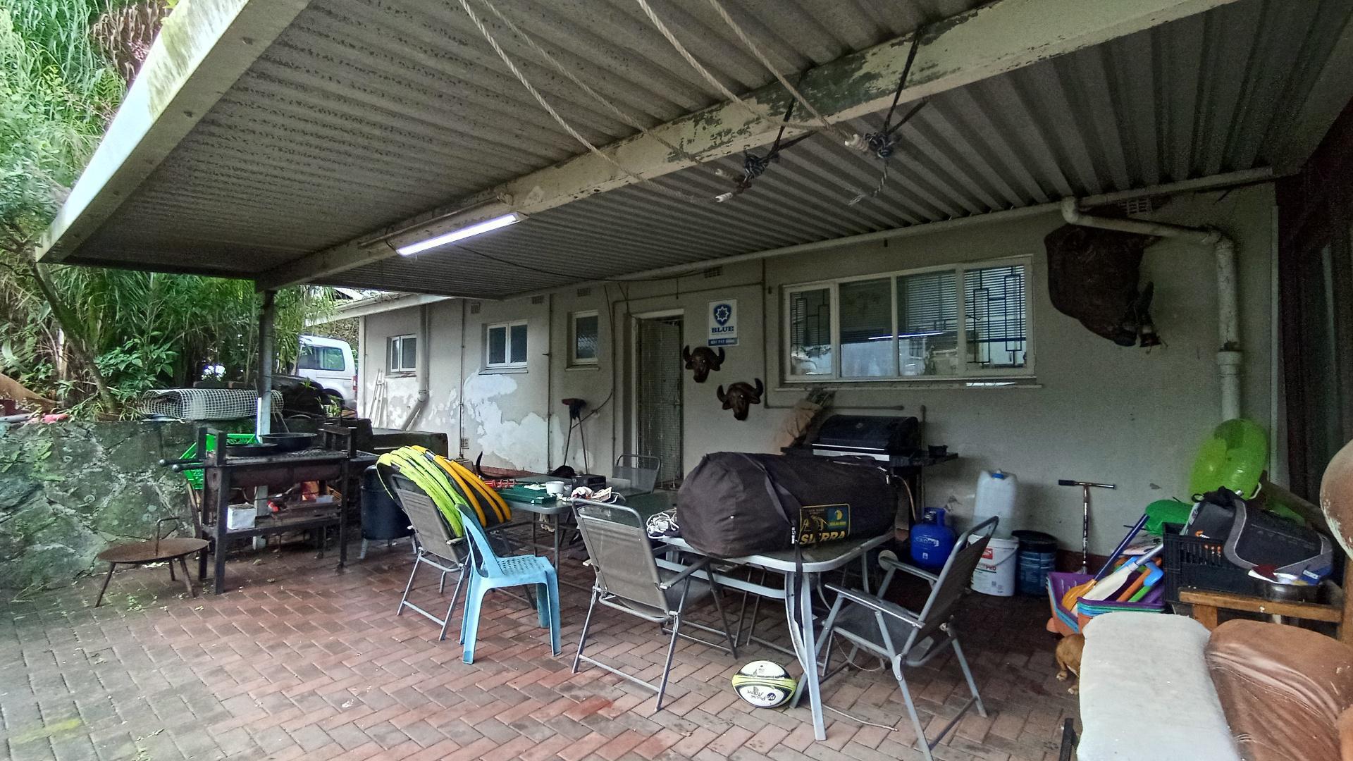 Patio - 39 square meters of property in Yellowwood Park 