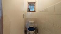 Bathroom 1 - 9 square meters of property in Yellowwood Park 