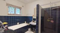 Bathroom 1 - 9 square meters of property in Yellowwood Park 