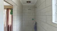 Bathroom 2 - 4 square meters of property in Amanzimtoti 