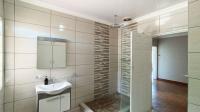 Bathroom 2 - 4 square meters of property in Amanzimtoti 