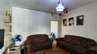 Lounges - 16 square meters of property in Benoni
