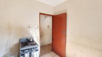 Kitchen - 9 square meters of property in Eshowe