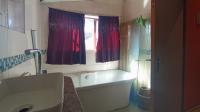 Bathroom 1 - 8 square meters of property in Pretoria West