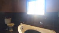 Bathroom 2 - 8 square meters of property in Pretoria West