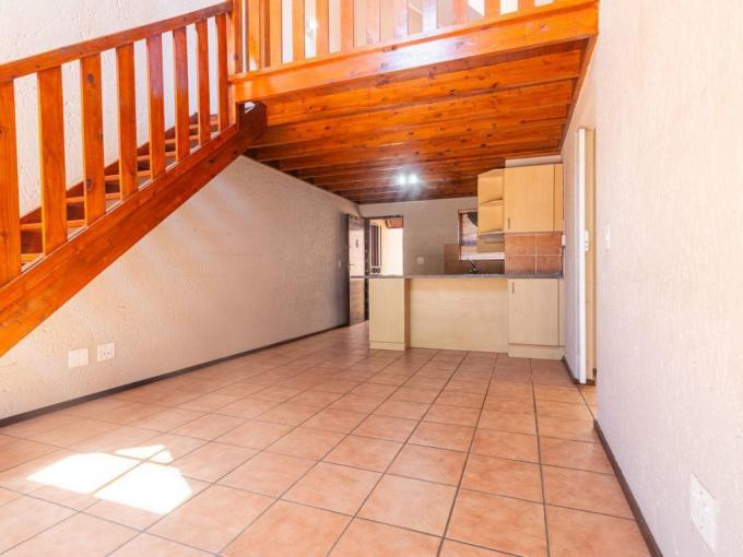 2 Bedroom Apartment for Sale For Sale in Magaliessig - MR676153