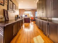 of property in Glenvista