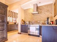  of property in Glenvista