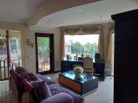 of property in Glenvista
