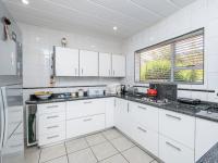  of property in Glenvista