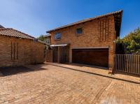 of property in Glenvista