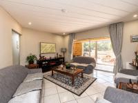  of property in Glenvista