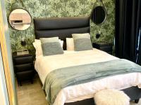 of property in Menlo Park