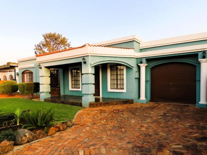 3 Bedroom House for Sale For Sale in Eersterust - MR676174