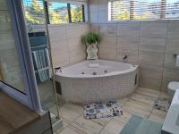 of property in Stilbaai (Still Bay)