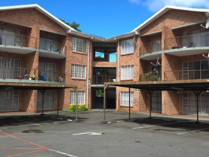 2 Bedroom Apartment to Rent in Prestbury - Property to rent - MR676195