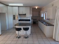  of property in Kleinemonde 