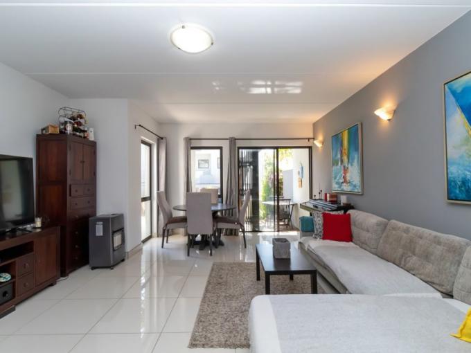 2 Bedroom Simplex for Sale For Sale in Magaliessig - MR676201