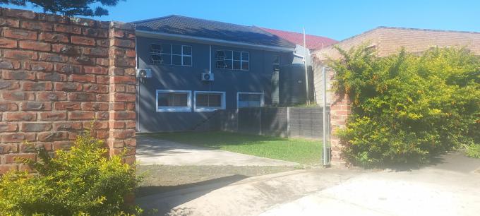3 Bedroom House for Sale For Sale in Amalinda - MR676224