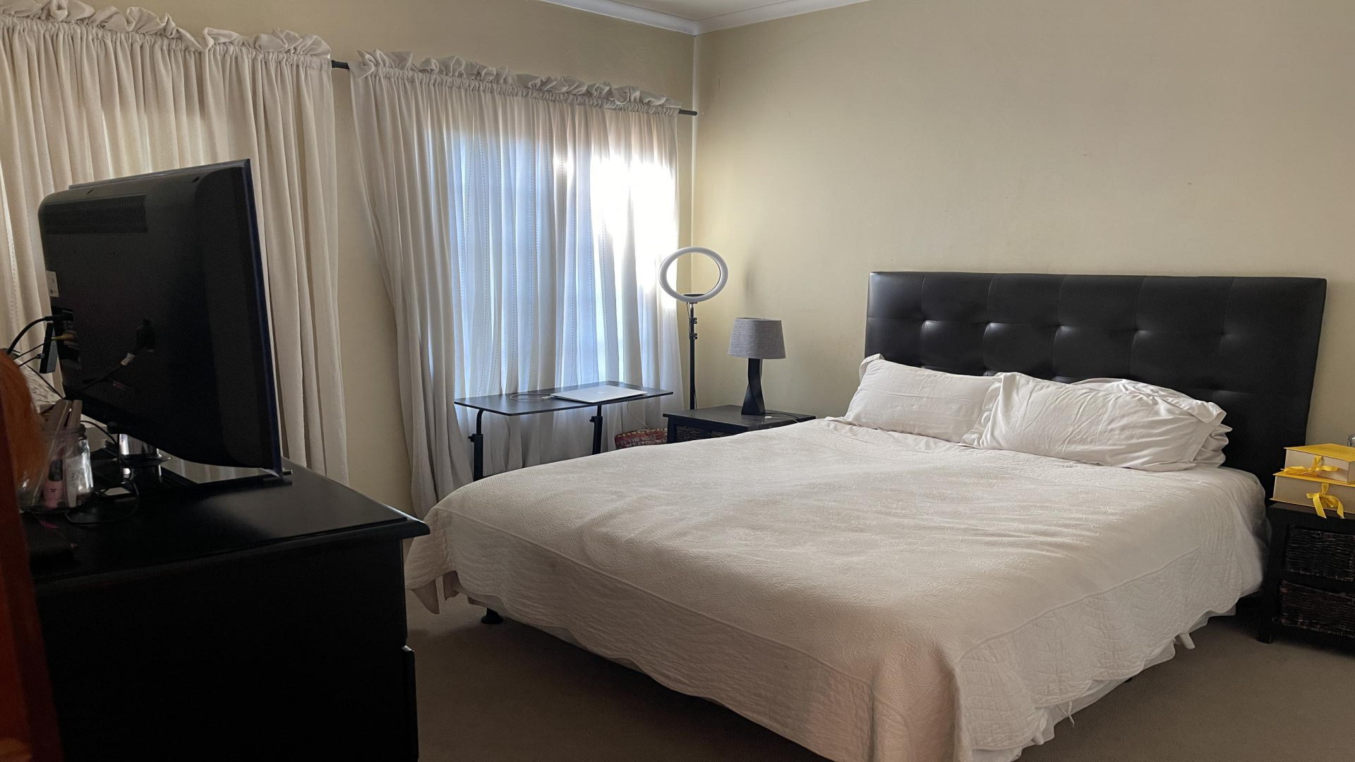 Bed Room 1 - 15 square meters of property in Summerset