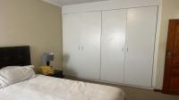 Bed Room 1 - 15 square meters of property in Summerset