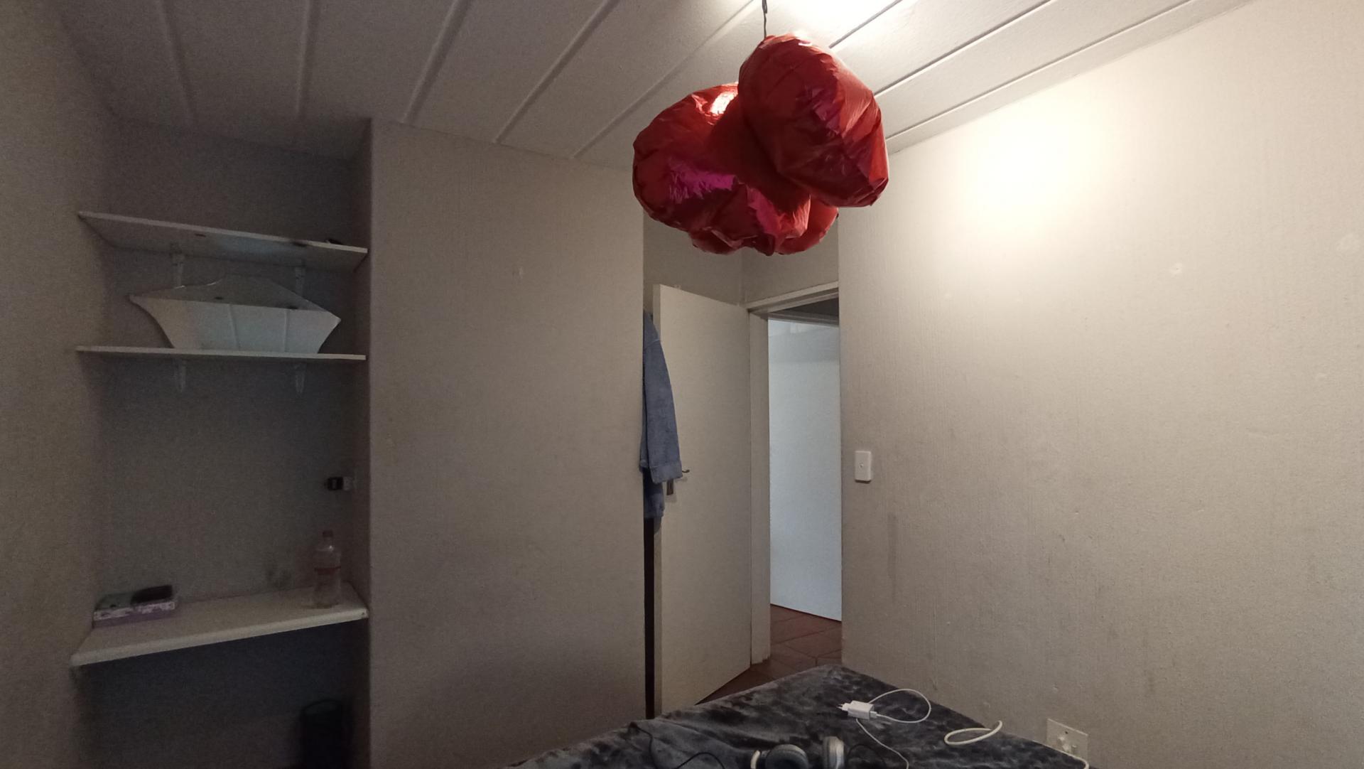 Bed Room 2 - 10 square meters of property in Ferndale - JHB