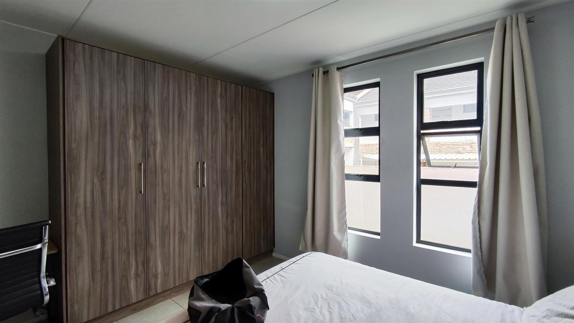 Main Bedroom - 16 square meters of property in Rynfield