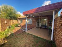 2 Bedroom 2 Bathroom Simplex for Sale for sale in Wierdaglen Estate
