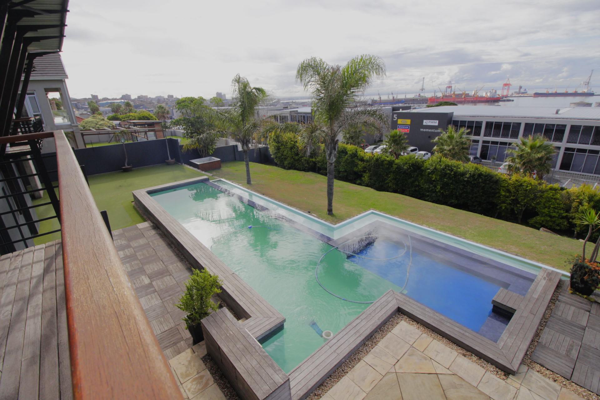  of property in Humewood 