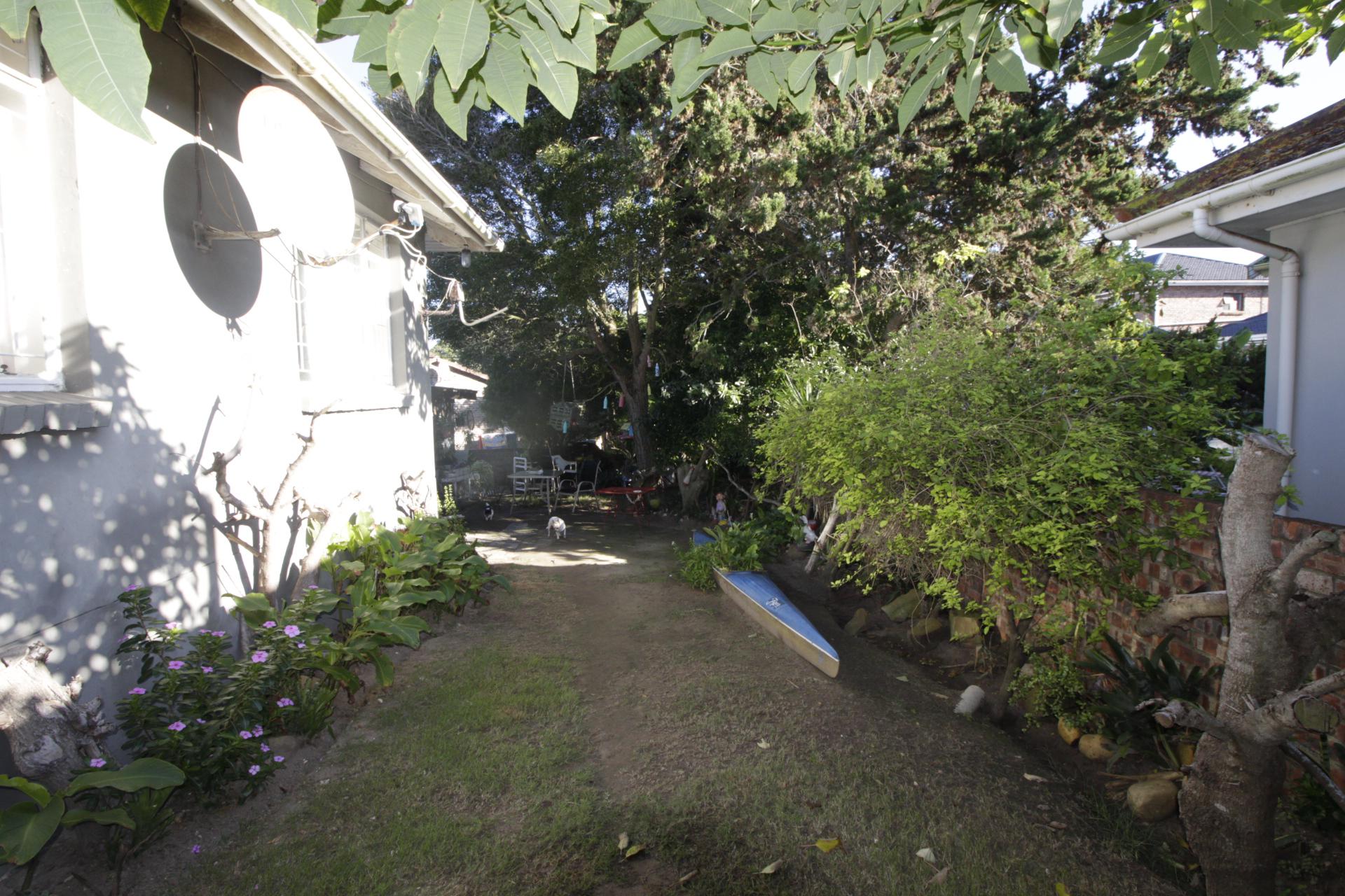  of property in Paradise Beach